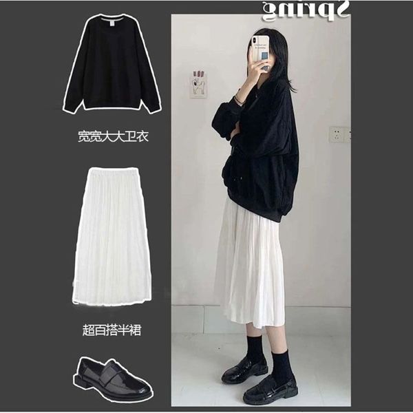 

2021 spring and autumn new hong kong style two piece set student women's fashion sweater shows the trend of korean skirt suit, Black