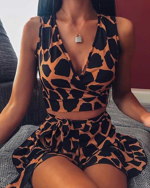 

beach skirt suit 2021 printed bikini split swimsuit, White;black