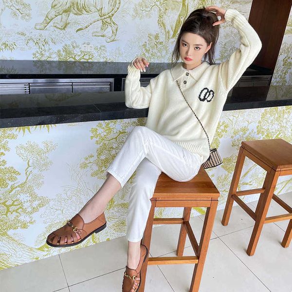 

2021 autumn sweet temperament age reduced embroidery sweater women's long sleeve polo straight neck, Black