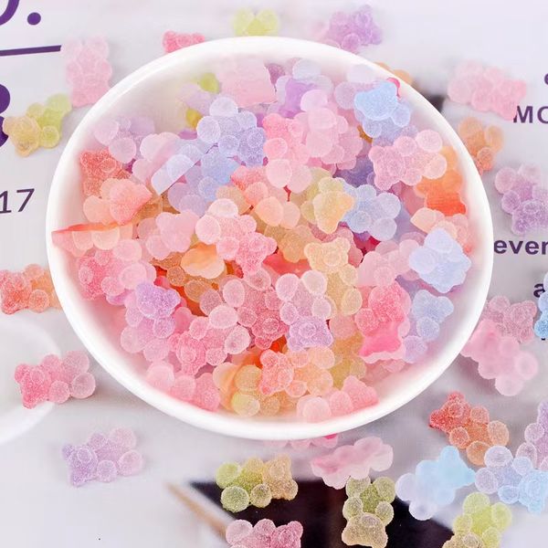 30pcs Gummy Bear Beads Componenti Cabochon Simulazione Sugar Jelly Bears Cub Charms Flatback Glitter Mestieri della resina per la creazione di gioielli fai da te