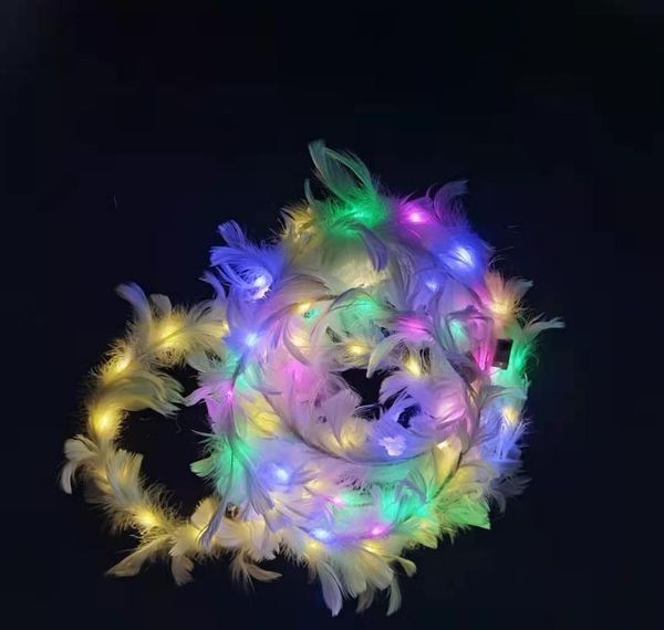 Fascia per capelli ghirlanda con testa di piume bianche a LED per donna Bambini Fascia per feste in maschera da notte di addio al nubilato con batteria sostituibile