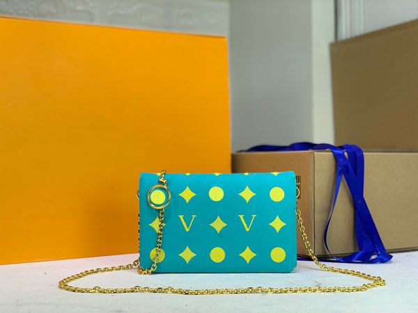 

fashion leather ladies bag brand handbag size 20-14-8 cm m67658