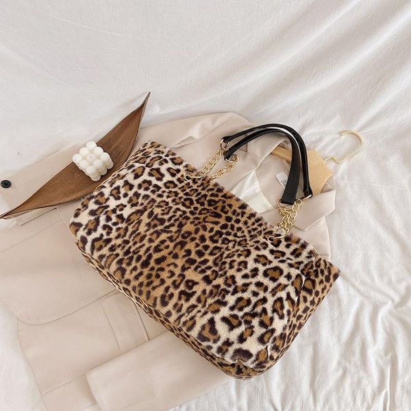 

2021 winter new woman bag fashion plush handmade leopard print large capacity shoulder bag universal