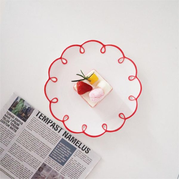 

dishes & plates ceramic retro red edge flower shape dinner plate simple dessert dish household fruit cake bread tray kitchen tableware l1