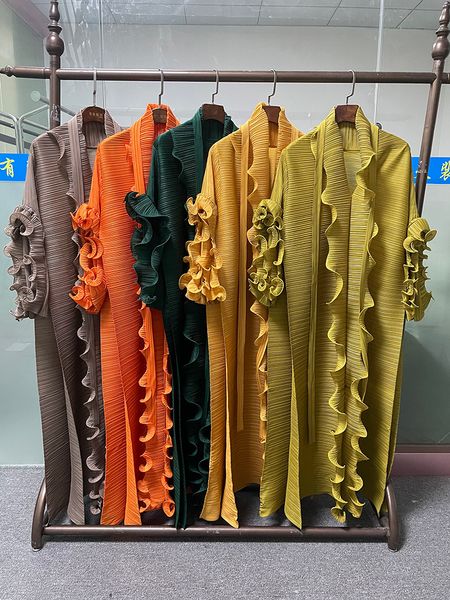 

2021 new autumn winter plus size women indie aesthetic clothes long orange designer scarf collar petal sleeve pleated ulba, Black;gray