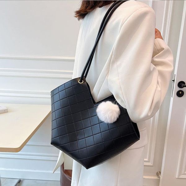 

evening bags high-quality ladies simple rhombic large-capacity handbags 2021 female trendy fashion shoulder tote