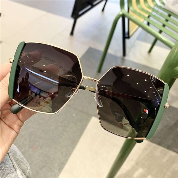 

super large frame temperament black square sunglasses women's big face show thin versatile damp ultraviolet, White;black