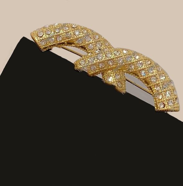 

brooch classic double letter inlaid diamond pins fashion luxury jewelry wholesale price l-c15 2021s, Gray