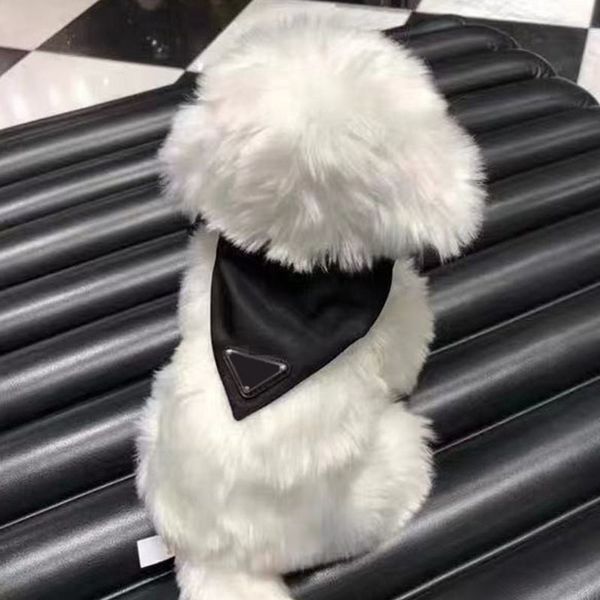 Açık Köpek Giyim Siyah Pet Üçgen Eşarp Moda Yavru Teddy Schnauzer Küçük Köpek Bibs