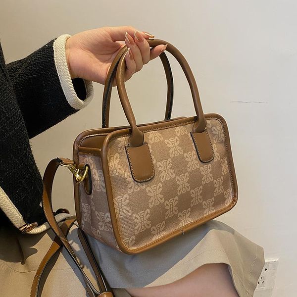 

evening bags niche design retro bag 2021 female ins messenger fashionable handbag width: 22cm