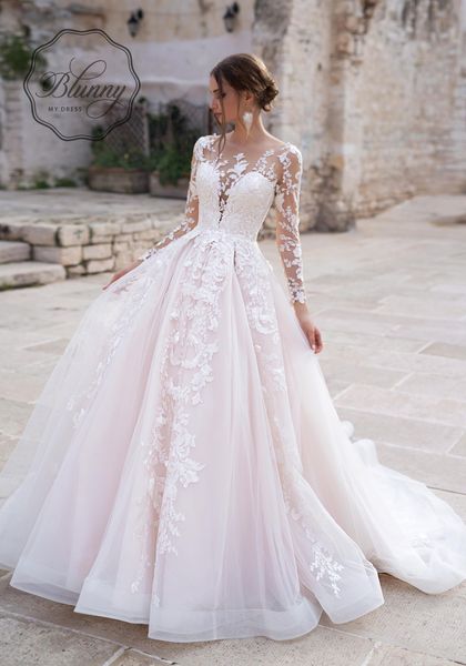 

2021 new long sleeve wedding dress lace quality bridal dress, Black