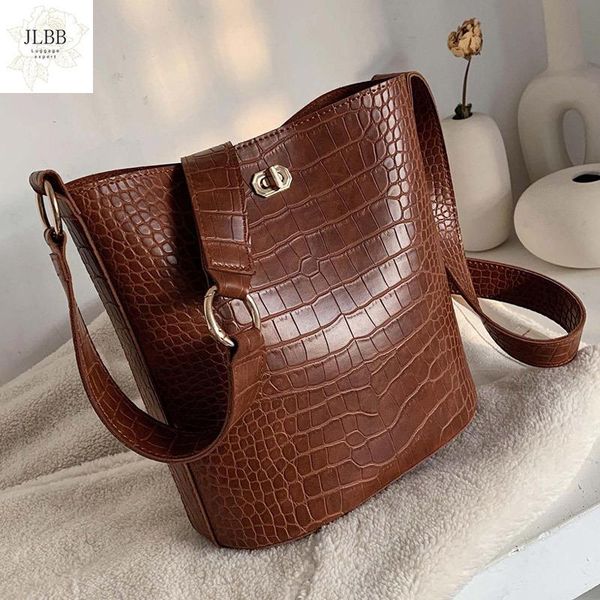

fashion crocodile pattern women messenger bag pu leather lady handbag female bucket shoulder bag large capacity bolsos mujer bao
