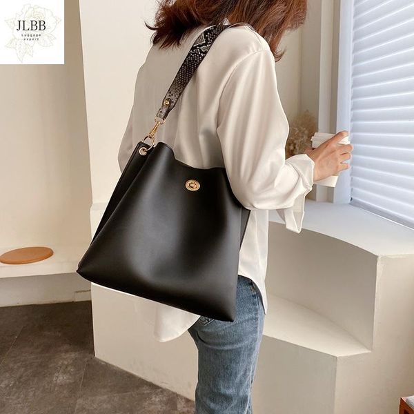 

casual bucket bag designer serpentine wide strap women shoulder bags luxury pu leather crossbody bag female large capacity purse