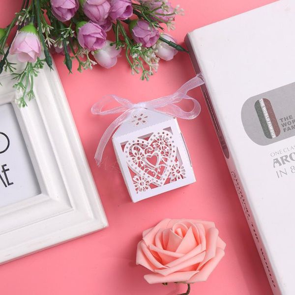 

gift wrap 100pcs/lot hollow out love heart laser cut paper candy boxes purple beige white pink bag wedding baby shower party