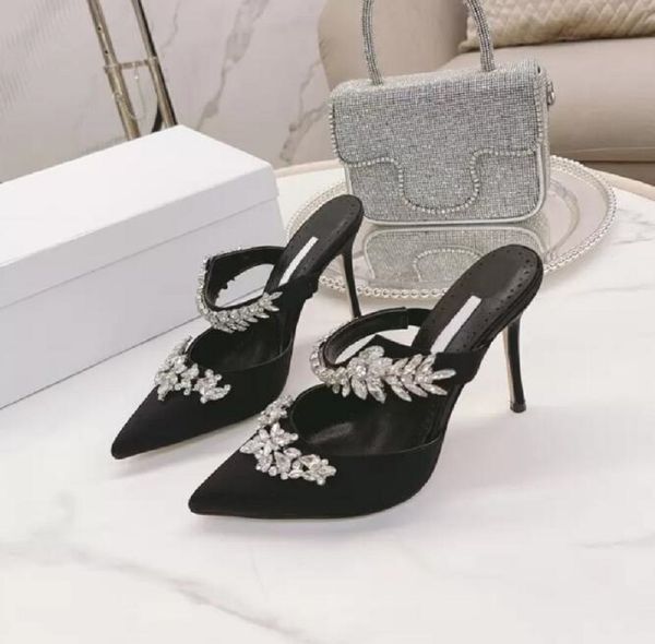 Элегантные тапочки сандалии надира атласные женщины скользиты кристаллы заостренный носок сексуальные тонкие каблуки насосы женские сандалии лето Летние мулы мода вечеринки обувь плюс размер EU35-42