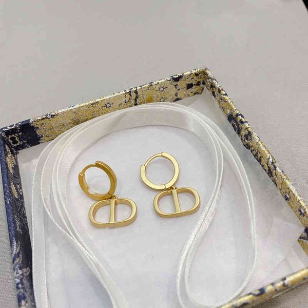 

factory specials aa new letter net red same earrings female 09sm, Golden
