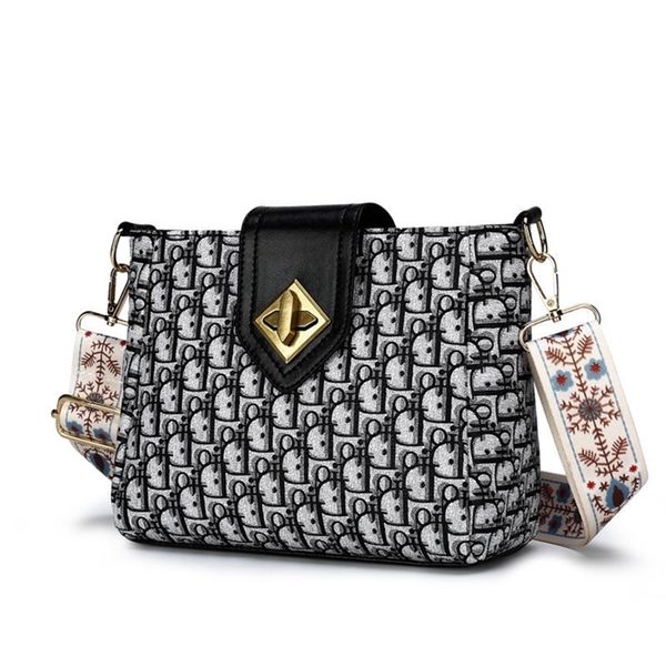 

outlet sale 80% off small 2022 new fashion versatile trendy version soft leather bucket bag women's one shoulder messenger bag wholesal