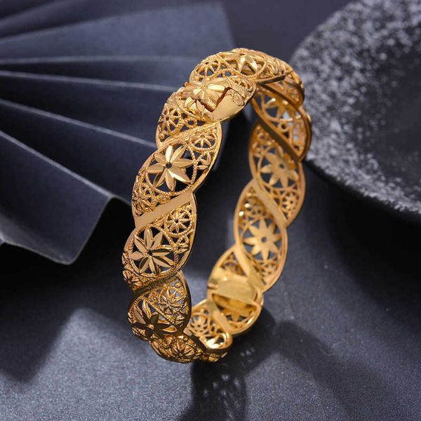 Wando 1 PCS / Lot Gold Color Bangle para Mulheres Rodada Padrão Oco Pulseira Fina Etiópia / Dubai Jóias presentes Ramadan Newest Q0719