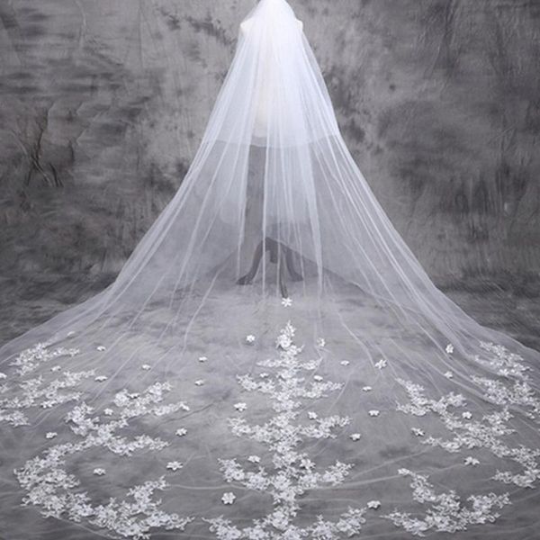 

bridal veils 2021 real pos ivory two layers 5m mantilla long veil flower lace wedding cathedral with comb accessories, Black