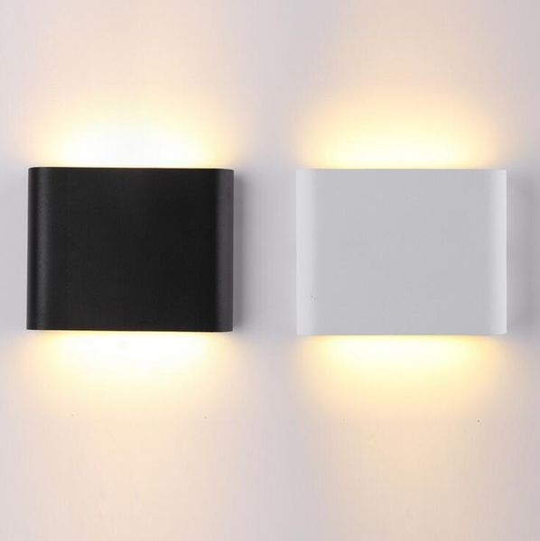 

wall lamp haixiang material:iron + glass cable lenght 100cm adjustable light source: e14 (included warm light. can replaced the bulb by