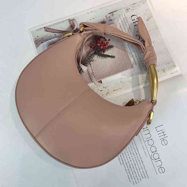 

design niche fashion personality versatile one-shoulder handbag