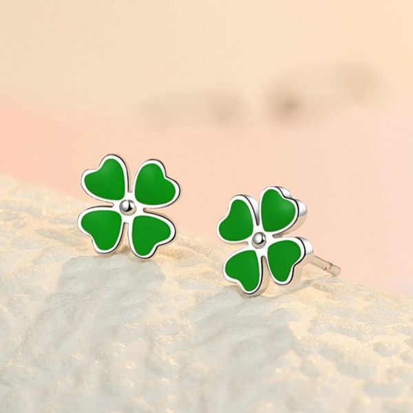 

artistic small fresh fashion lucky clover earrings feminine simple