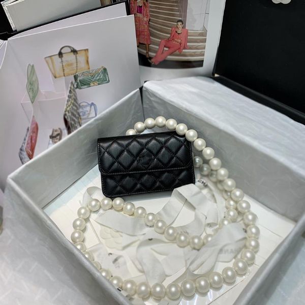 

duffel bags 2021 latest women's messenger bag adjustable chain shoulder strap leather diamond