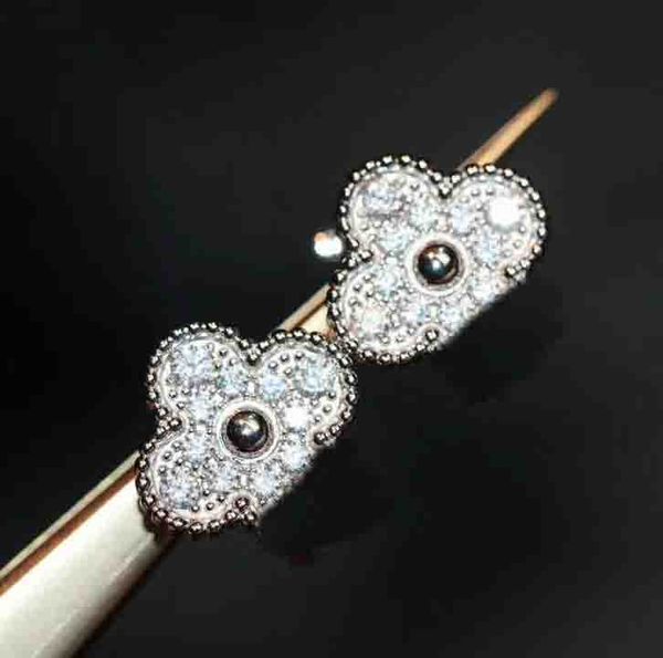 S925 argento Lussuoso orecchino a clip fiore da 1,5 cm di qualità con tutto il diamante in colore platino per il regalo di gioielli da sposa da donna spedizione gratuita WEB