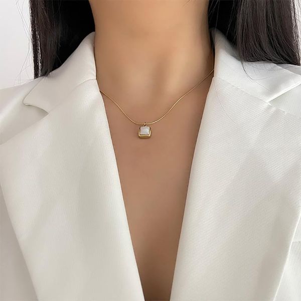 

chains moloye 2021 ins cold wind square pearl shell necklace simple titanium steel snake bone chain design sense female, Silver