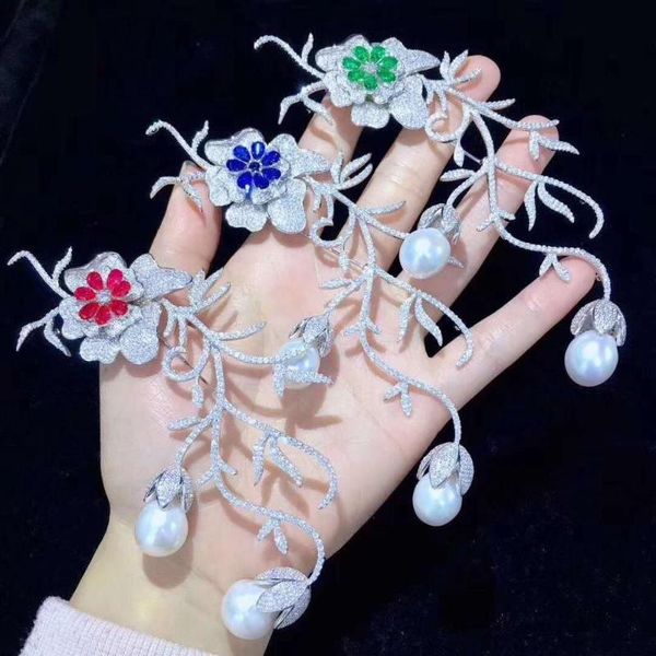 

white pearl cubic zirconia micro pave flower pin jewelry brooch, Gray