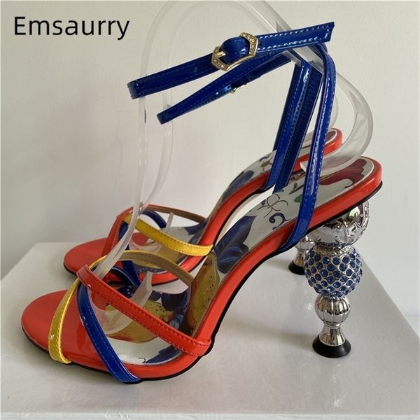 Jeweled Kristall Metall Seltsame Ferse Sandalen Frauen Sexy Kreuz Schmale Band Gedruckt Blume Farbe 2021 Sommer Bankett Schuhe Frau 210302