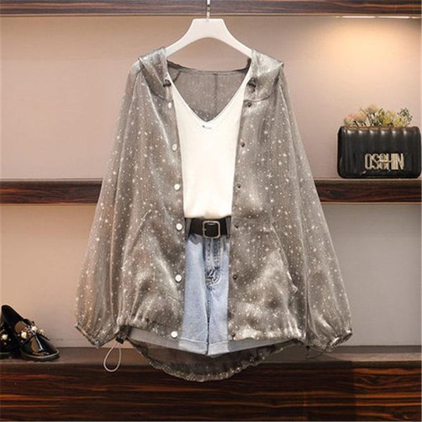 

2021 summer large size women's suits casual hooded sunscreen clothing + vest + denim shorts fashion three-piece set k525, Gray