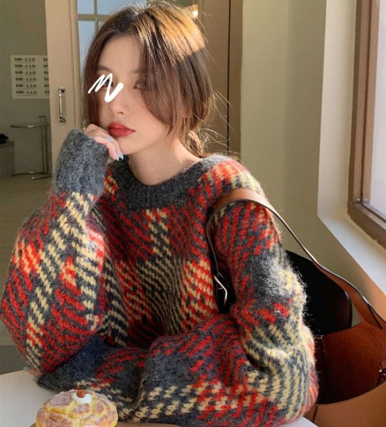 

design of sense tenderness blouse loose wers sweter for women in utumn, White;black