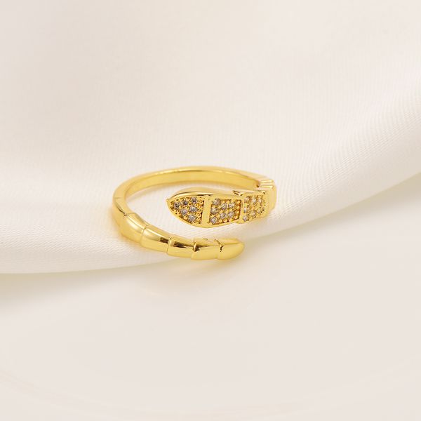 Unusual 22K Fina Sólida 18ct Stones Thai Baht G / F Gold Sobre Simulant Diamond Cocktail Vintage Snake-bobina Anel coiled Art Deco Ins