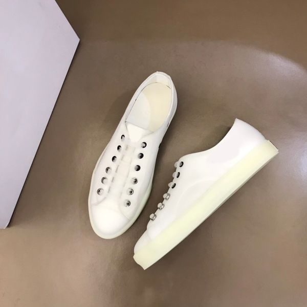 

triple s 2021 paris dad luxury designer shoes golden vintage tripler casual platform mens women sneakers trainers chaussures de pour hommes, Black