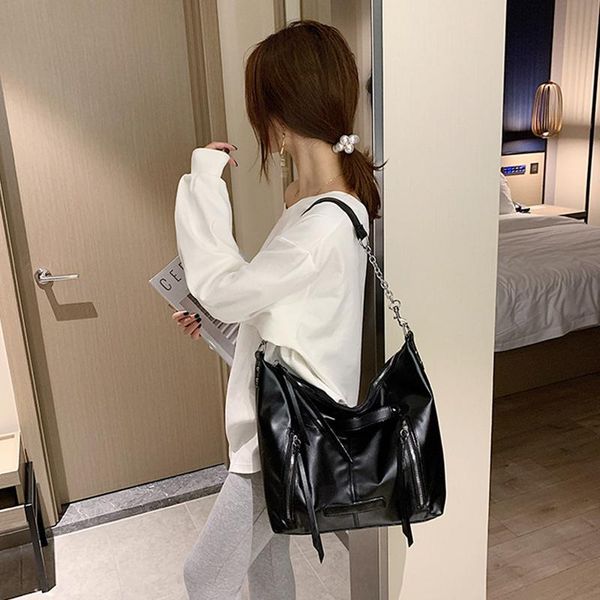 

cross body women's tassel handbags large capacity chain design ladies shoulder bags leather motorcycle bag female crossbody big totes