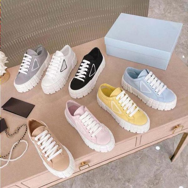 

2023 women casual shoes wheel solid gabardine lady canvas sneakers brand platform classic heighten trainers designer nylon shoes stylist siz, Black