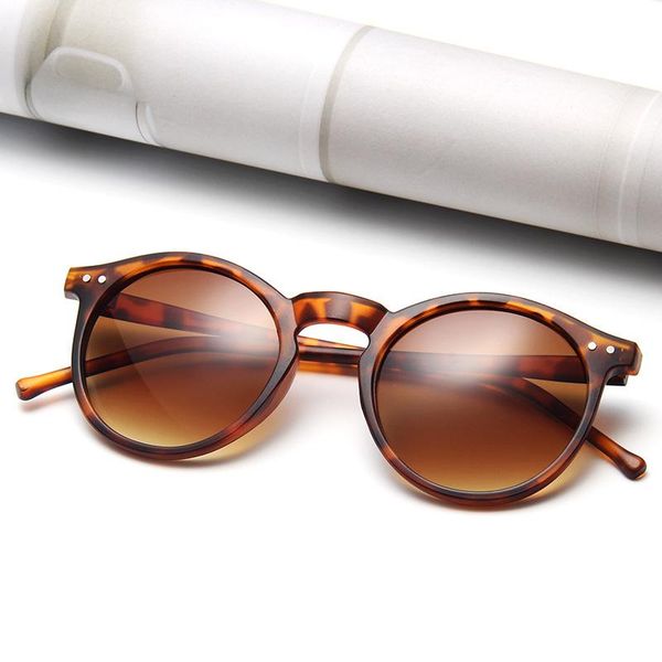

sunglasses vintage leopard round women fashion cat eye mirror sun glasses female brand designer classic gradient, White;black