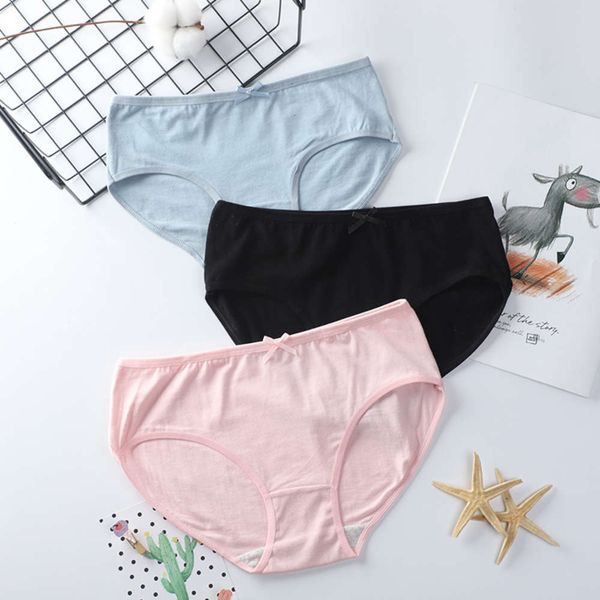 

soft cotton middle waist small fresh comfortable briefs, Black;pink