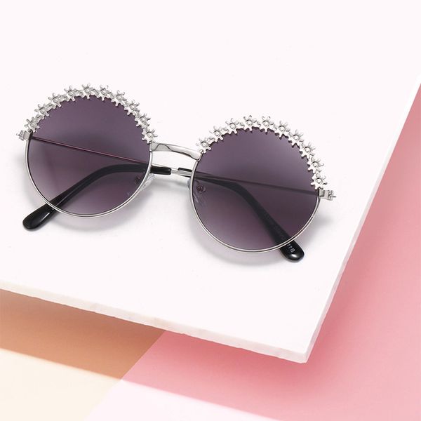 

OLNYLO Cute Metal Frame Kids Sunglasses Flower Round Sun Glasses Girls Boys Brand Sunglasses Children Oculos Eyeglasses UV400 Glasses wholesale, White;black