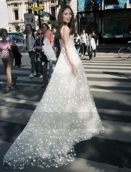 

new a 2021 line boho lace es v neck backless tulle beach wedding gown sweep train bridal robe de mariee p57o, White