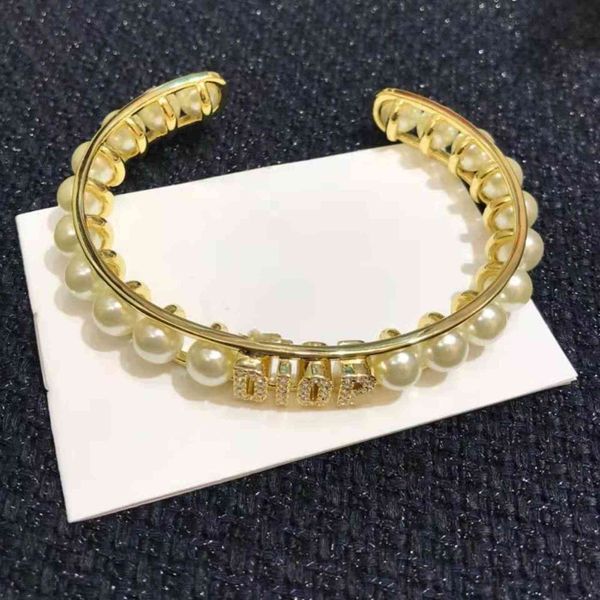 

70% off letter pearl living for women geometric fashion simple hand bracelet, Black