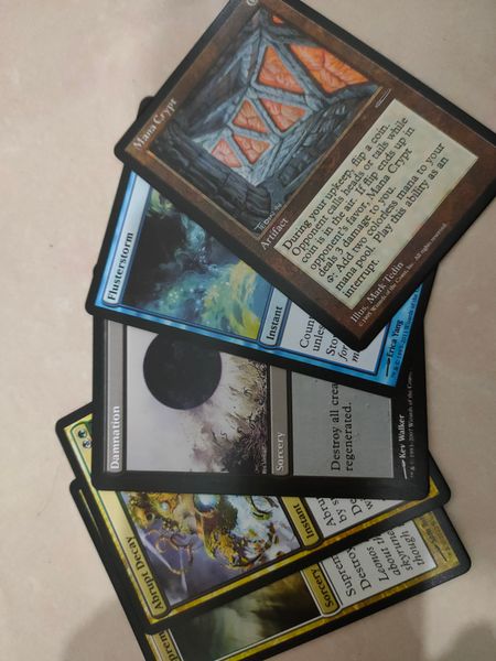 Hot Sell Sell 100pcs/lote de tabuleiro DIY Magic Cards Inglês Versão 63 x 88 mm TCG jogando jogos de cartas de negociação