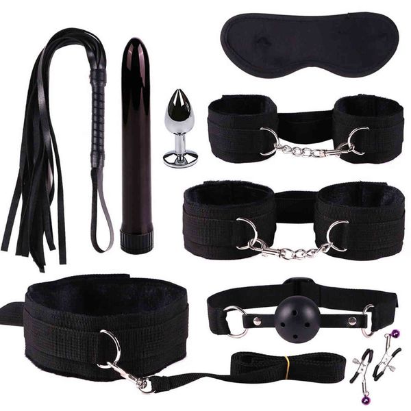 NXY Sm bondage BDSM Giocattoli sessuali per coppie Manette Frusta Capezzoli Clip Benda Bocca Gag Kit per adulti Bondage Toy Flirt Games 1126