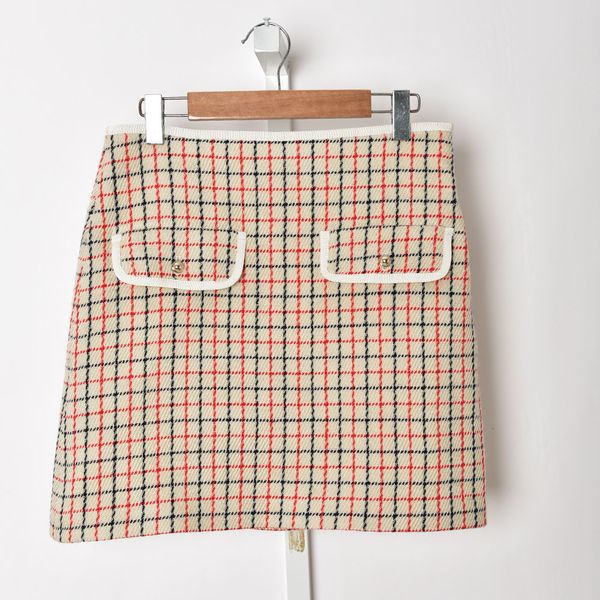 

2021 new wool blend skirt women's a-line pockets plaid autumn mini skirts xklx, Black