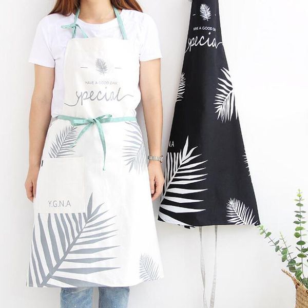 

2021 new cooking apron funny novelty bbq kitchen party apron naked men women cheeky leaves plant cooking