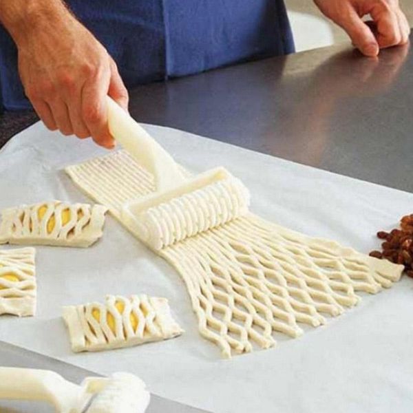 Backwerkzeuge Gebäck 1 stücke Werkzeug Ziehnetz Rad Messer Pizza Gitter Roller Kunststoff Teig Plätzchen Kuchenschneider Küche Handgemachtes Handwerk WerkzeugBacken