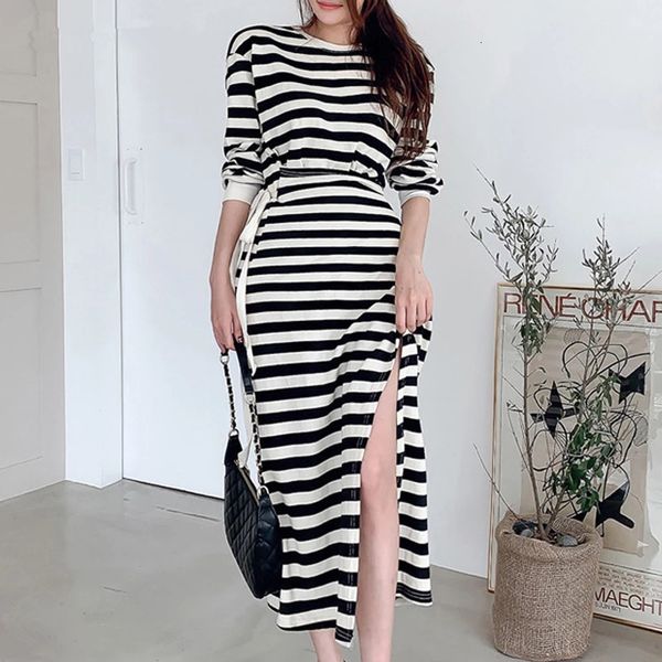

2021 new casual o-neck women striped long fashion full sleeve lace-up female autumn split sweater knitted dress zul5, Black;gray