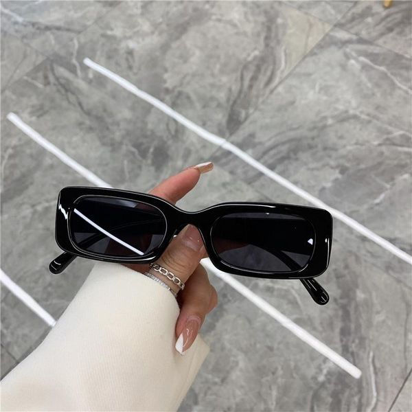 Güneş Gözlüğü Kare Çerçeve Shades Güneş Gözlükleri Kadınlar için 2021 Retro Vintage Tasarımcı Moda Toplu ve Toptan Araba Açık