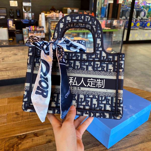 

luxury herme handbags and storage d home women 2021 embroidered canvas mini women's shopping single shoulder net red fas